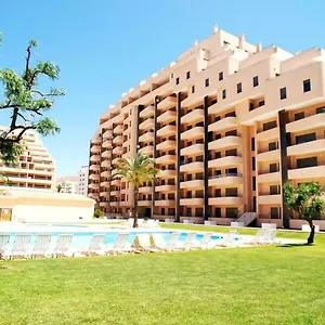 https://awesome-apartment-in-praia-da-rocha.hotelaalgarve.com